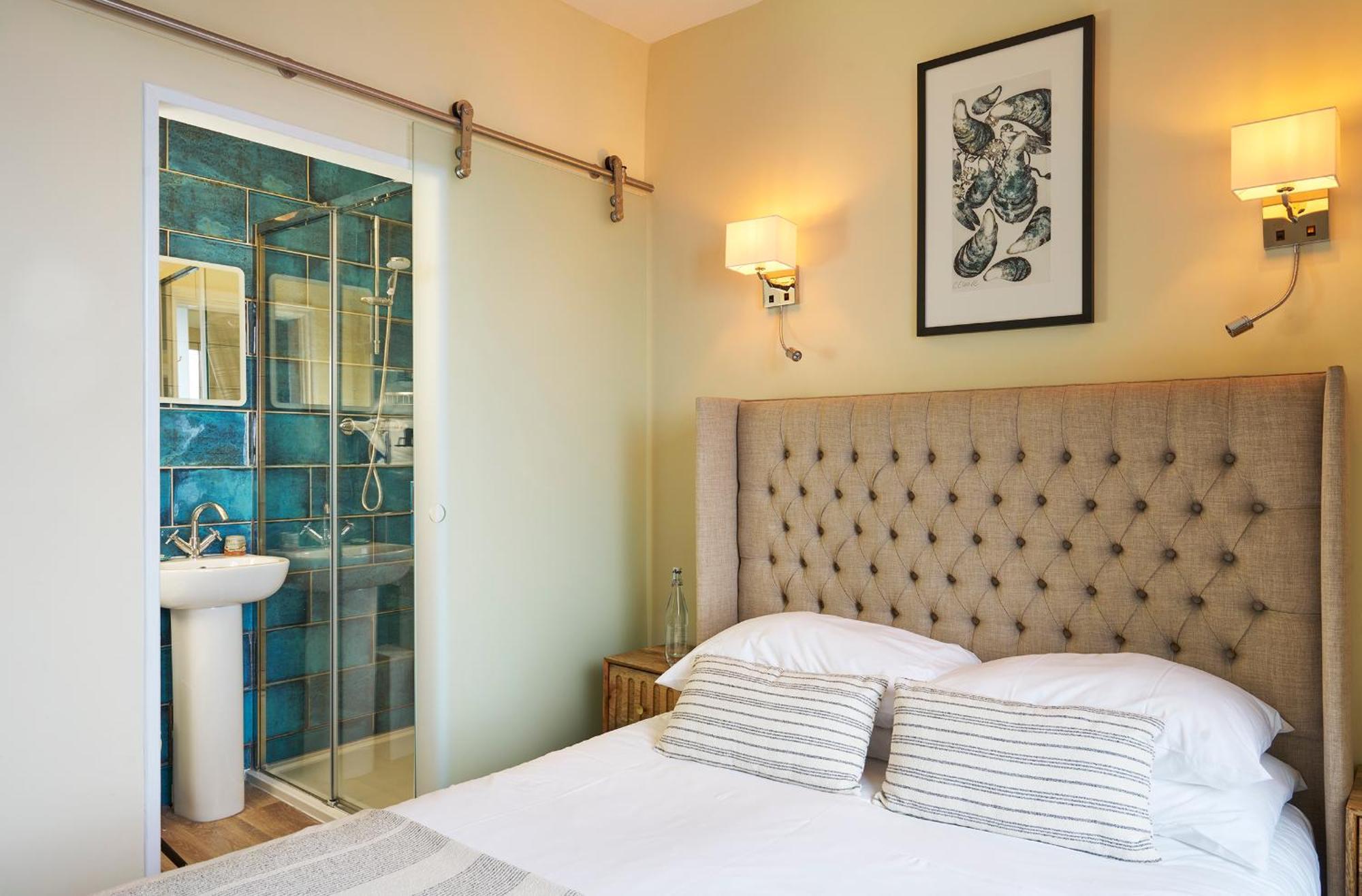 Outlaw'S Guest House بورت إيزاك المظهر الخارجي الصورة